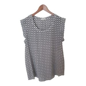 Anthropologie Brand Pleione Black/ White Flowy Top  Size Large